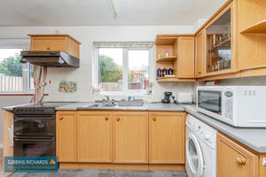 Kitchen- click for photo gallery